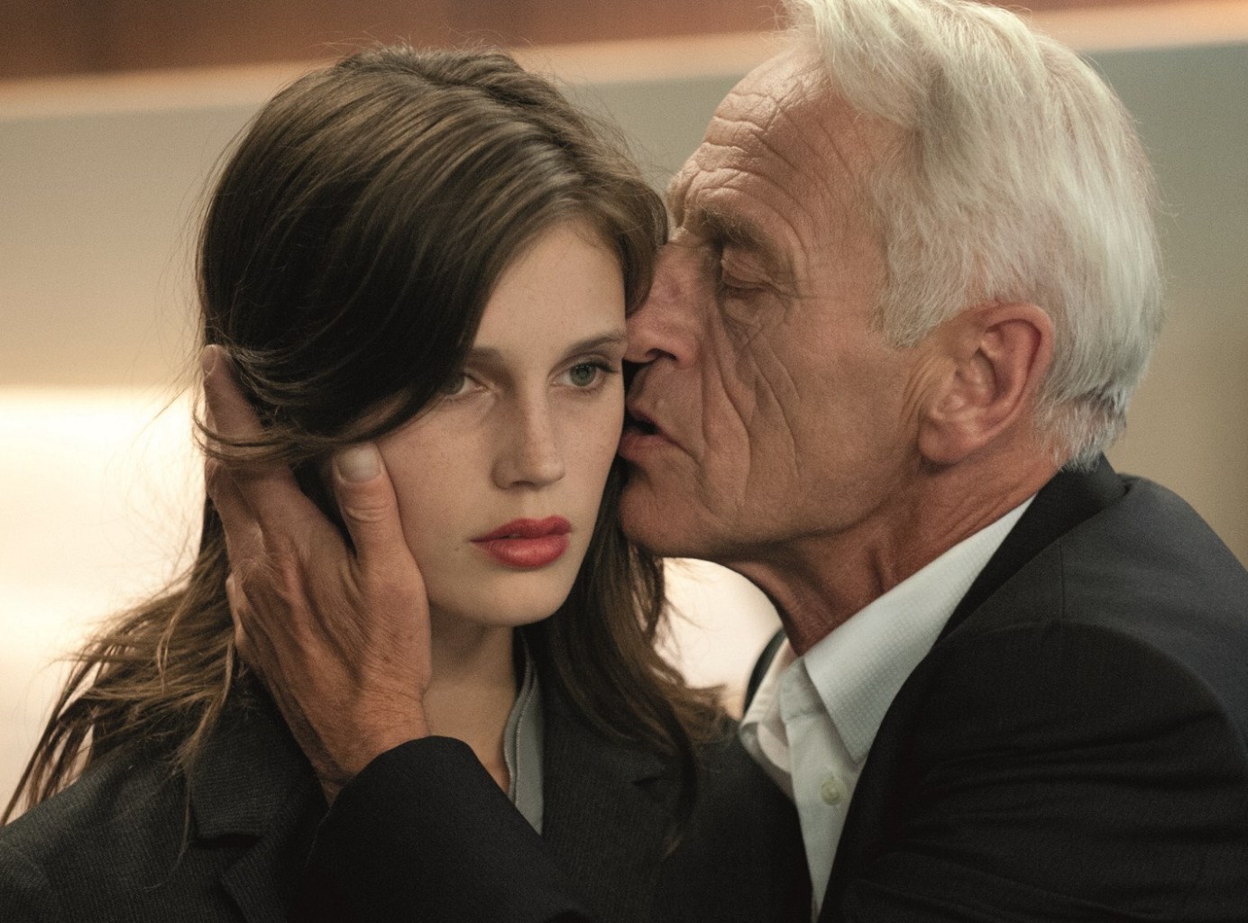 Affiche du film Jeune & Jolie
