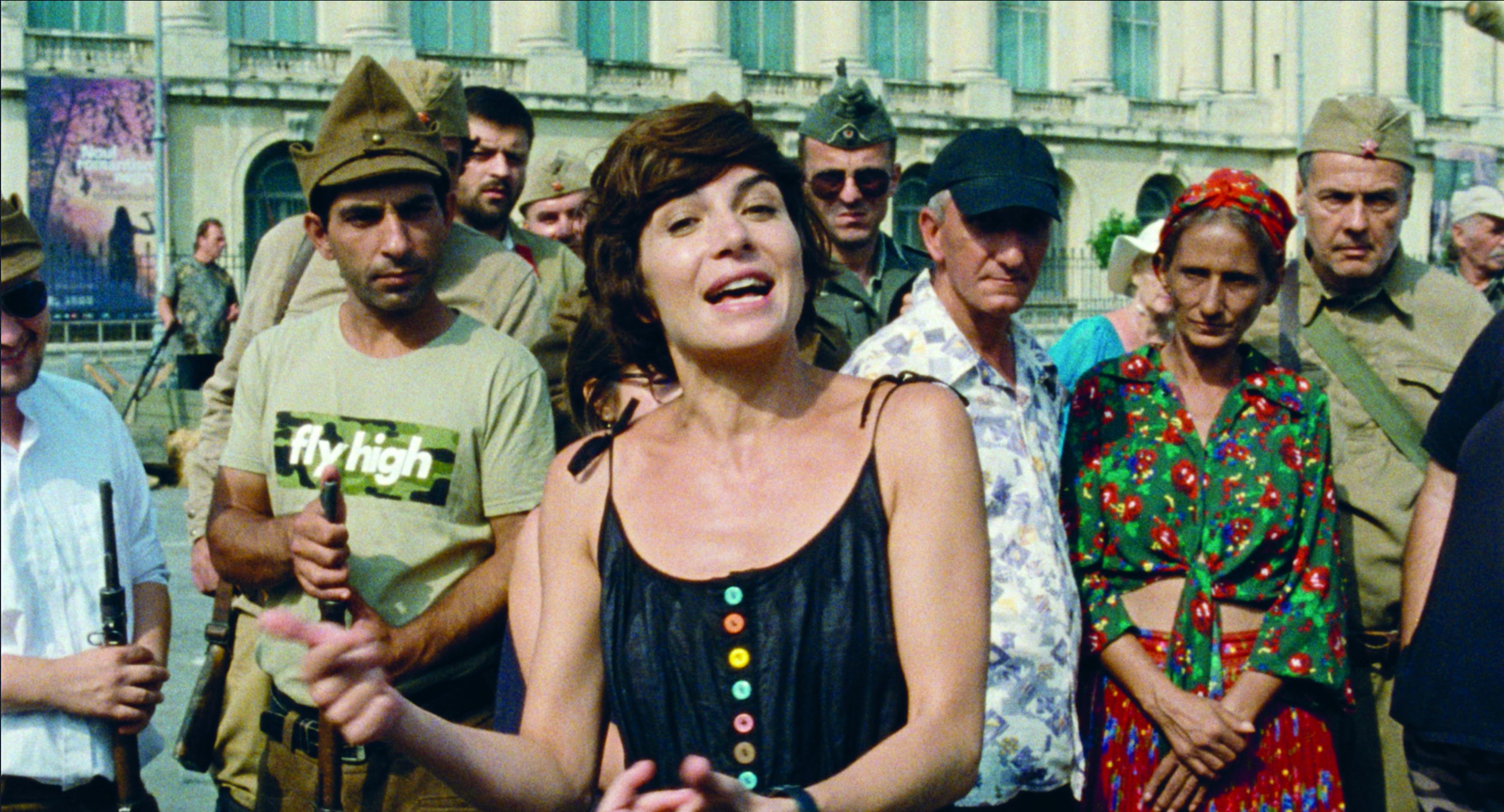 Affiche du film Peu m'importe si l'Histoire nous considère ...