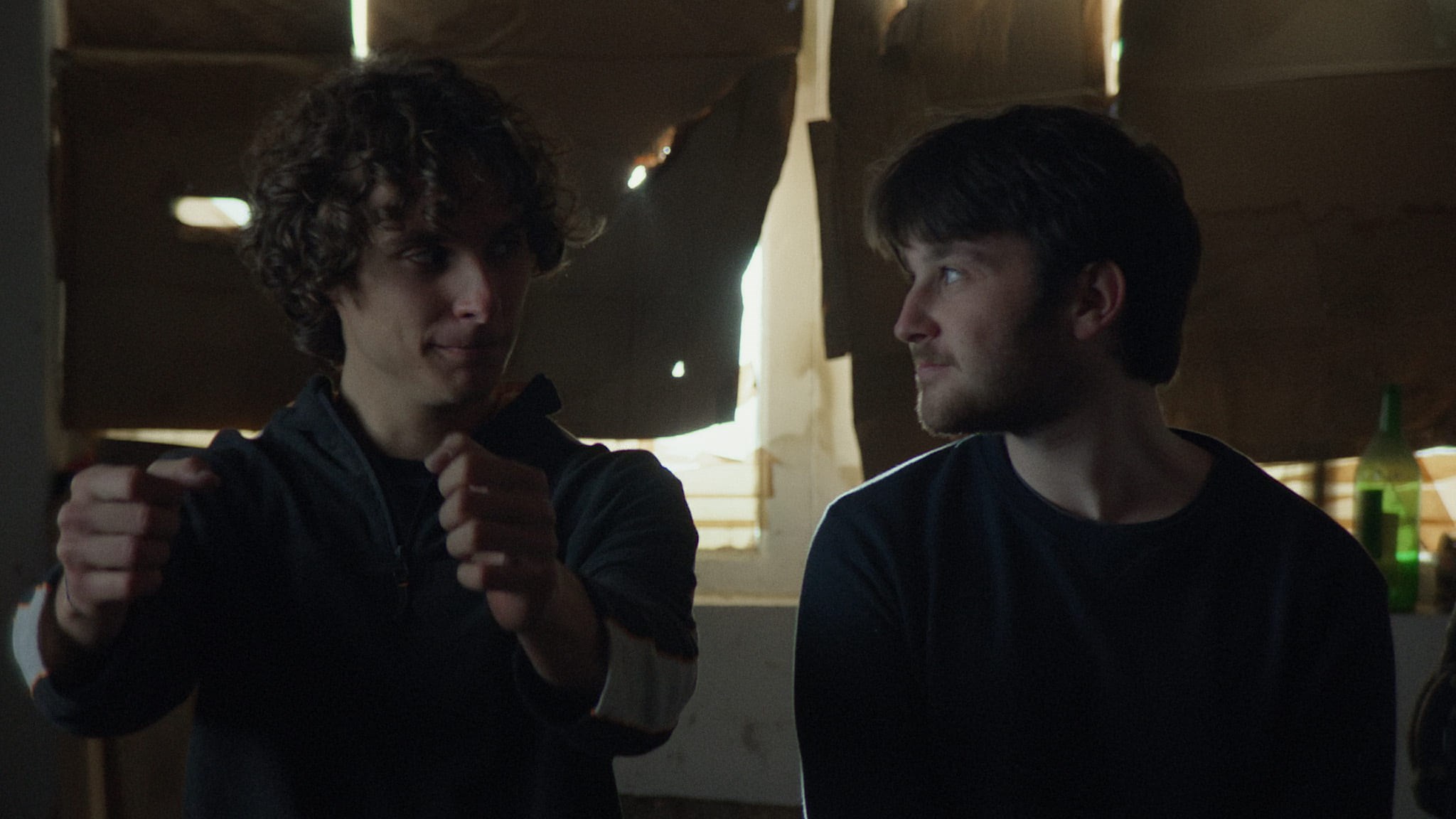 Affiche du film Entre deux eaux