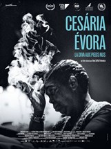 Affiche du film Cesária Évora, la diva aux pieds nus